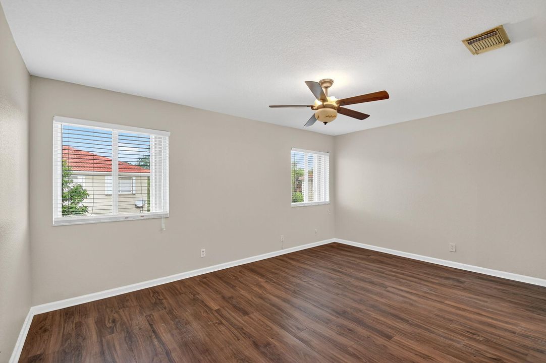 Active With Contract: $449,900 (3 beds, 2 baths, 2040 Square Feet)