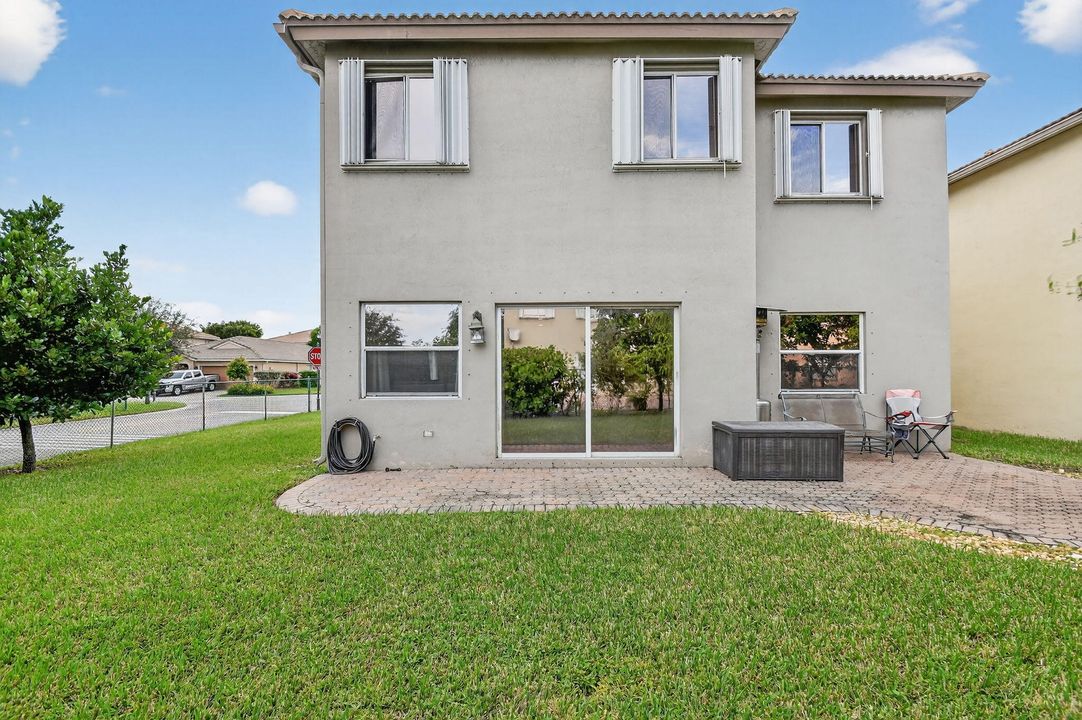 Active With Contract: $449,900 (3 beds, 2 baths, 2040 Square Feet)