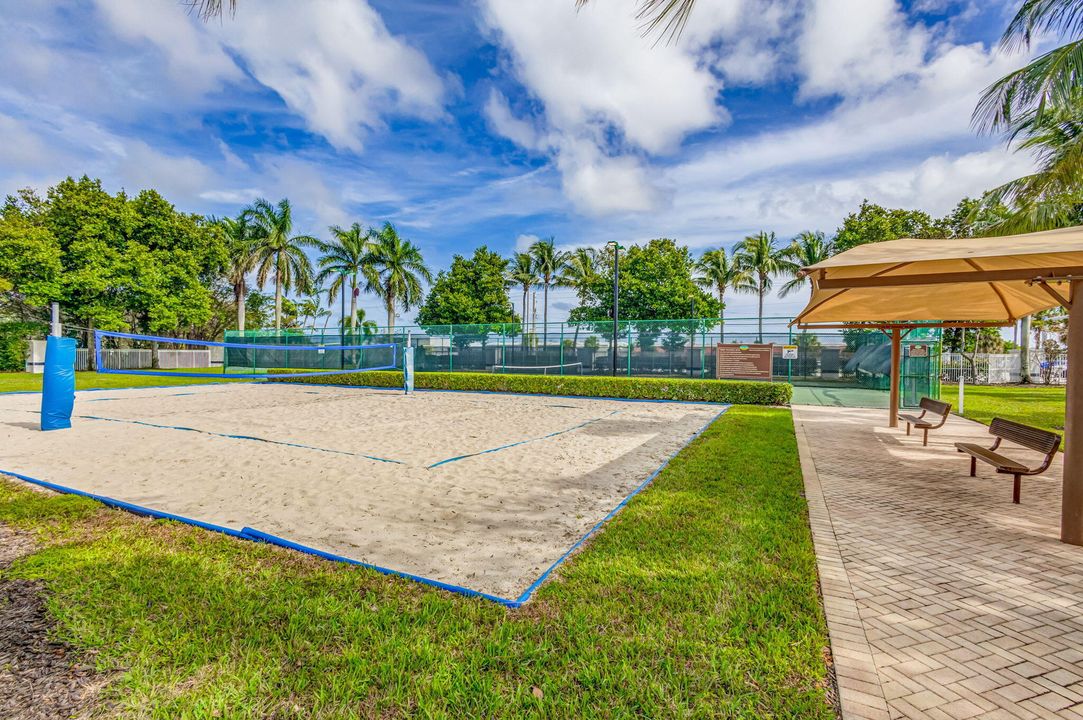 Active With Contract: $449,900 (3 beds, 2 baths, 2040 Square Feet)