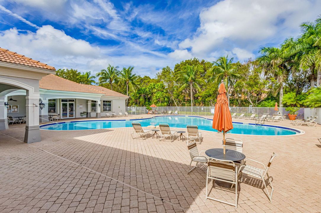 Active With Contract: $449,900 (3 beds, 2 baths, 2040 Square Feet)