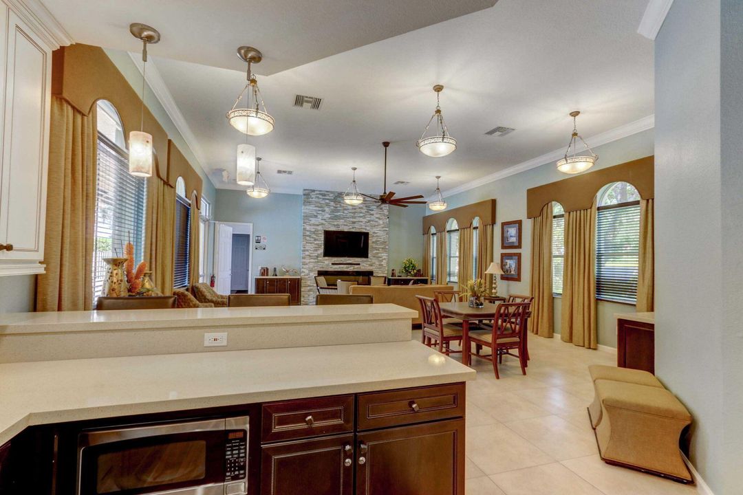 Active With Contract: $449,900 (3 beds, 2 baths, 2040 Square Feet)