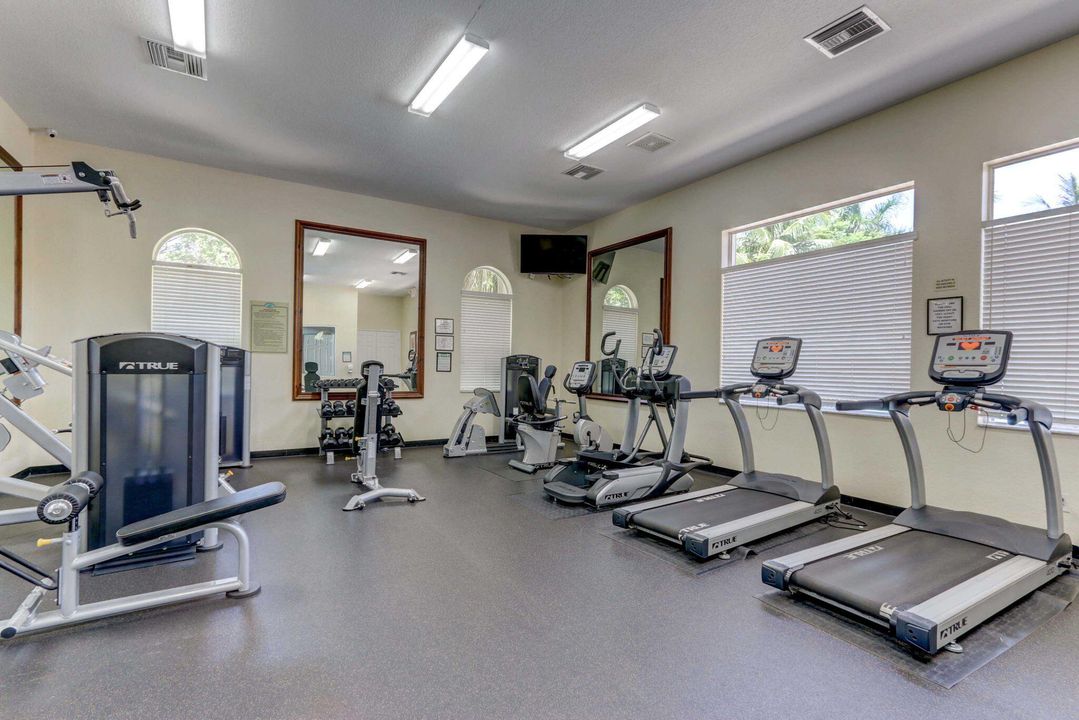 Active With Contract: $449,900 (3 beds, 2 baths, 2040 Square Feet)