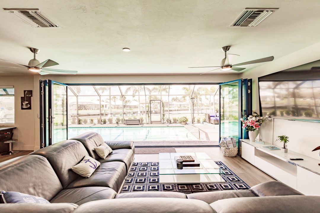 For Sale: $1,200,000 (3 beds, 2 baths, 1641 Square Feet)