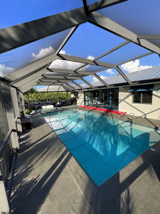 For Sale: $1,200,000 (3 beds, 2 baths, 1641 Square Feet)