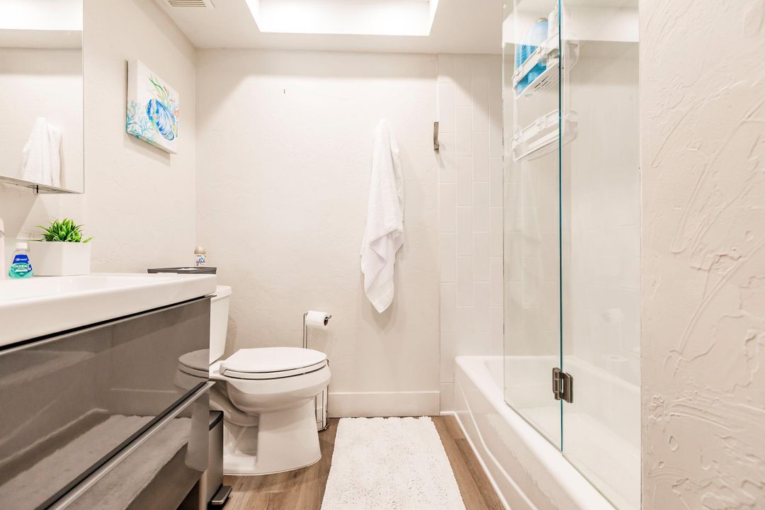 For Sale: $1,200,000 (3 beds, 2 baths, 1641 Square Feet)