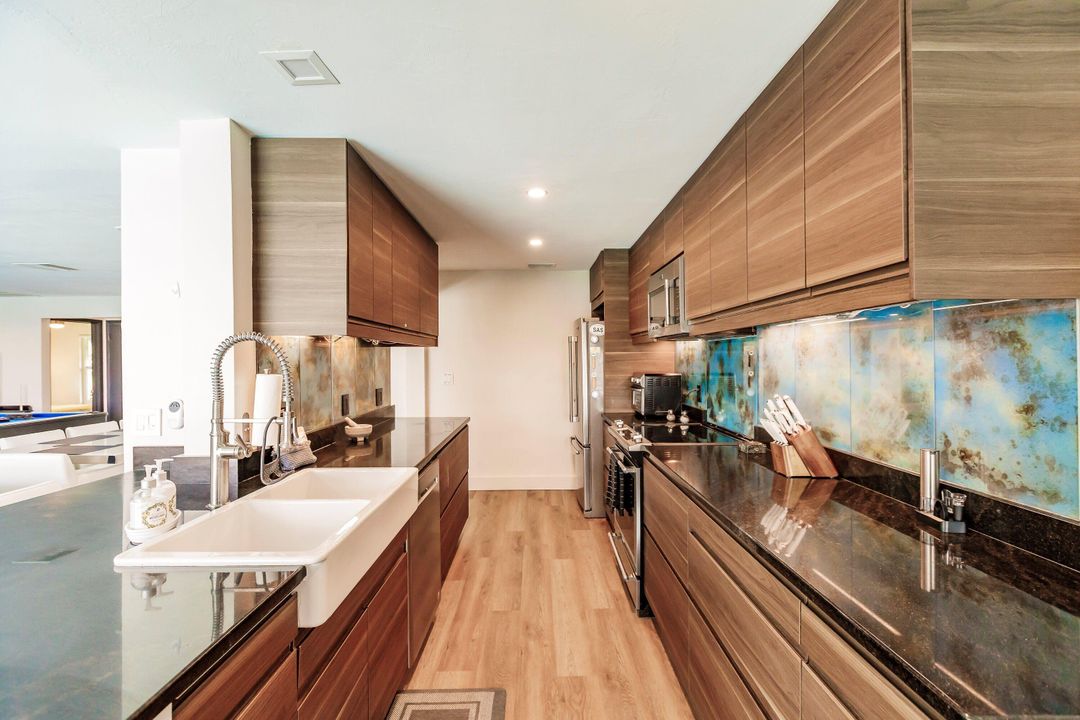 For Sale: $1,200,000 (3 beds, 2 baths, 1641 Square Feet)