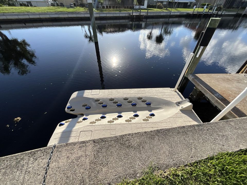 For Sale: $1,200,000 (3 beds, 2 baths, 1641 Square Feet)