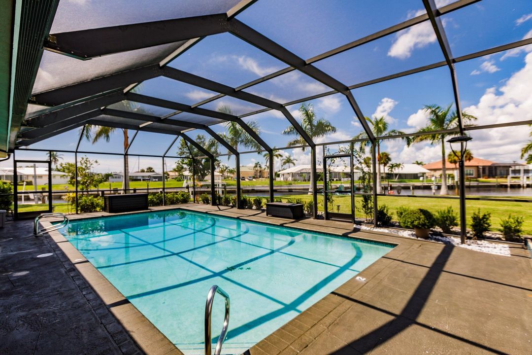 For Sale: $1,200,000 (3 beds, 2 baths, 1641 Square Feet)