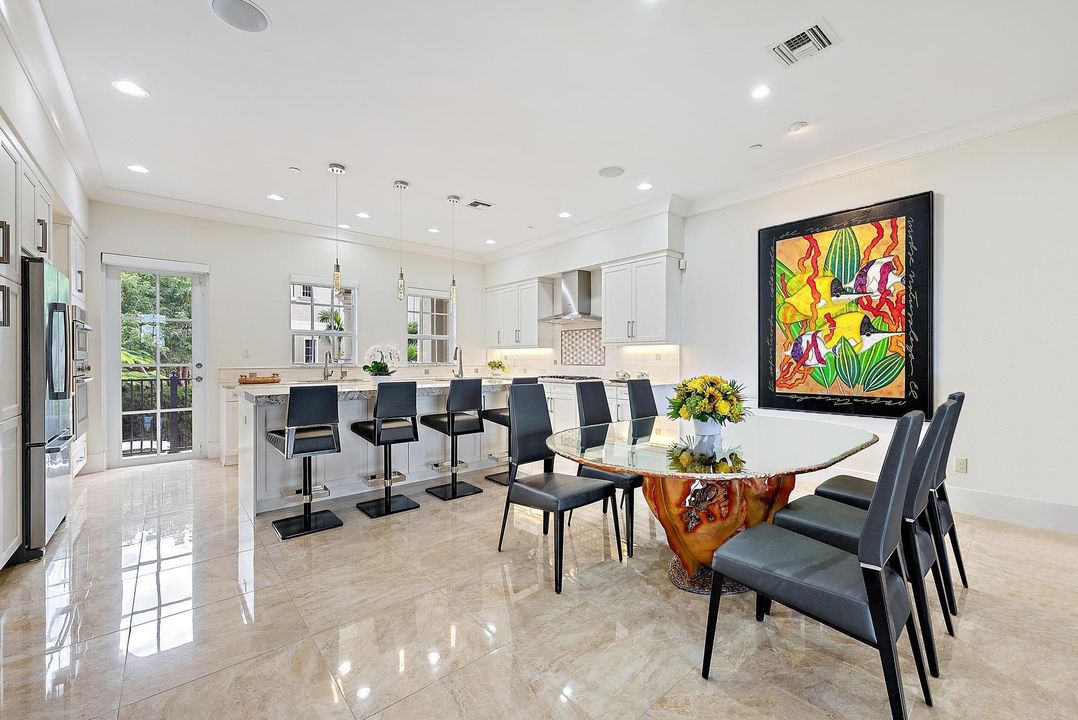 For Sale: $1,965,000 (4 beds, 3 baths, 3424 Square Feet)