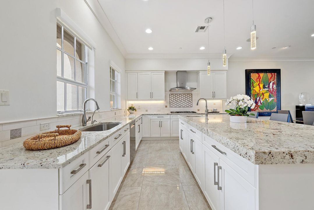 For Sale: $1,965,000 (4 beds, 3 baths, 3424 Square Feet)