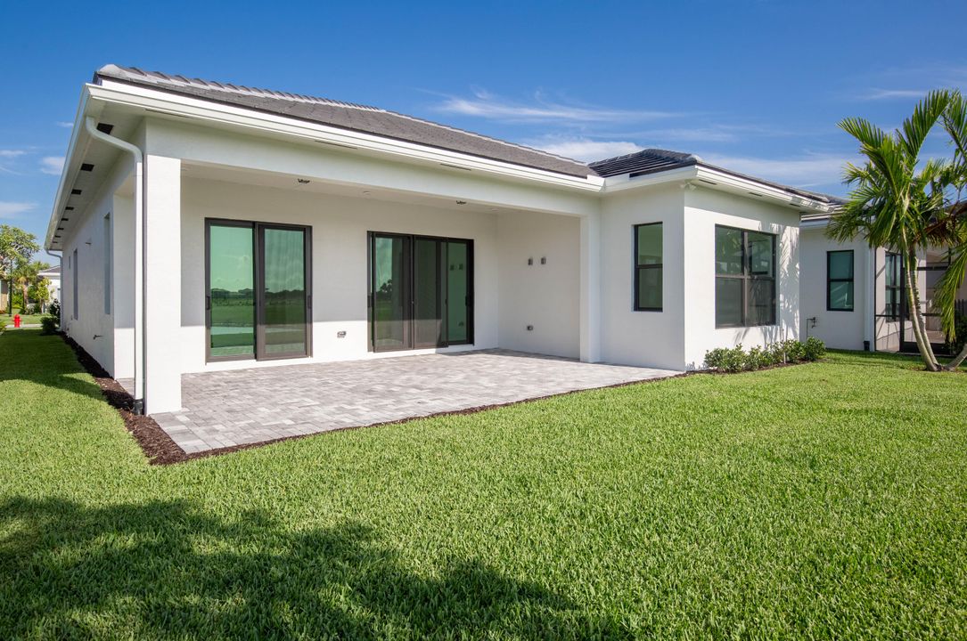 For Rent: $5,750 (3 beds, 3 baths, 2217 Square Feet)