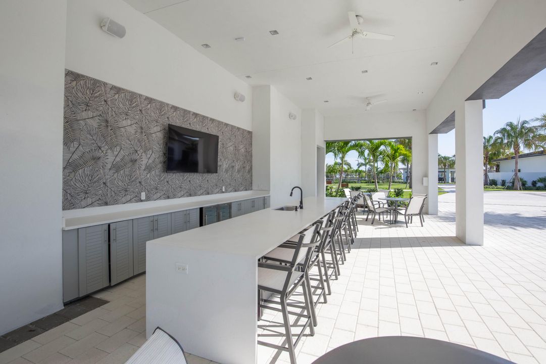 For Rent: $5,750 (3 beds, 3 baths, 2217 Square Feet)