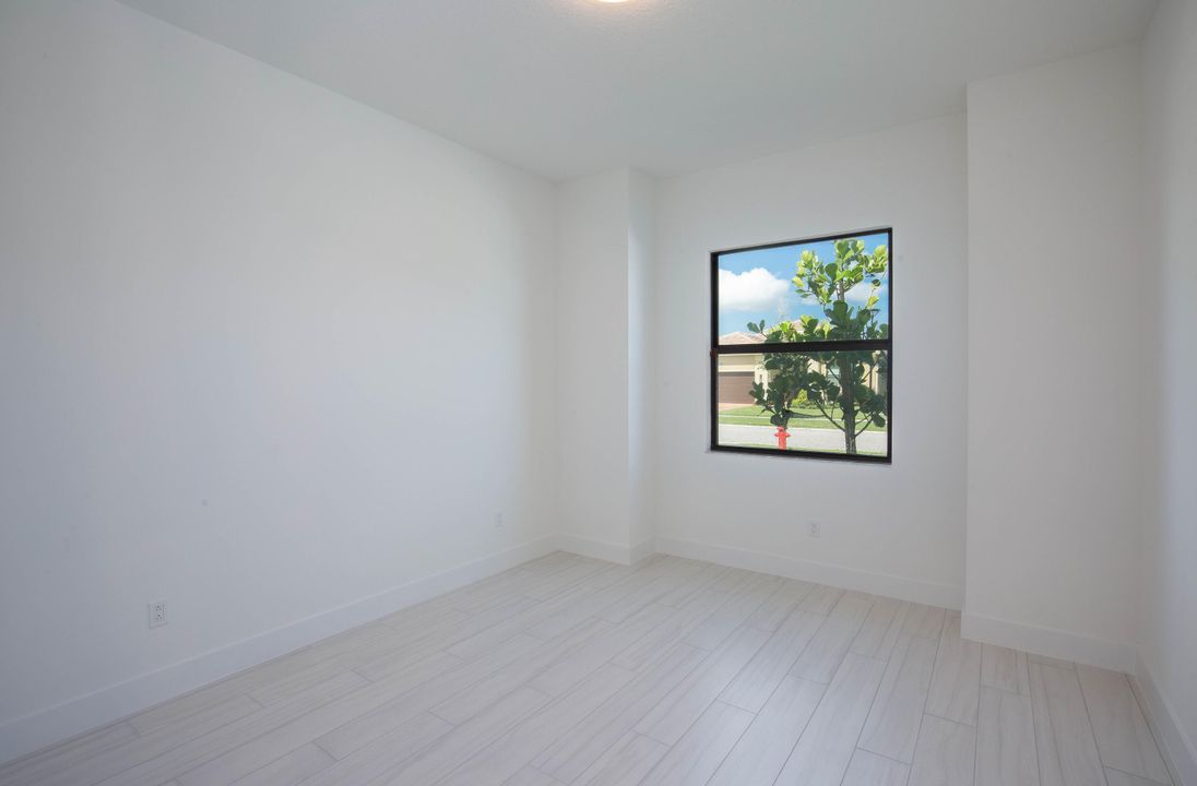 For Rent: $5,750 (3 beds, 3 baths, 2217 Square Feet)