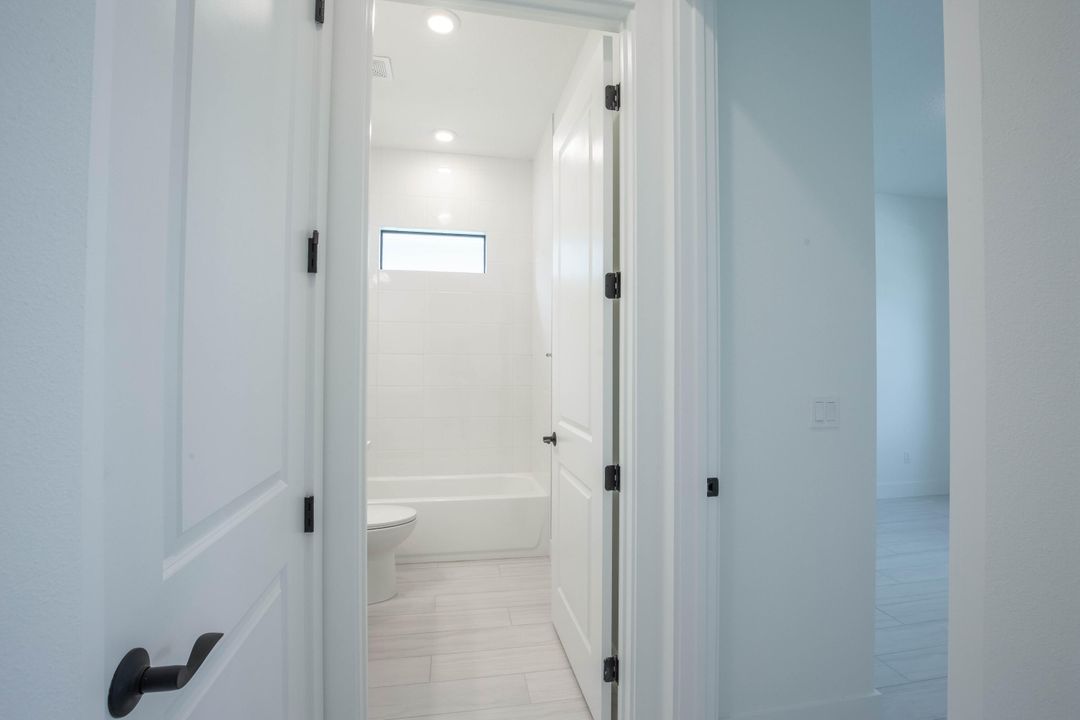 For Rent: $5,750 (3 beds, 3 baths, 2217 Square Feet)