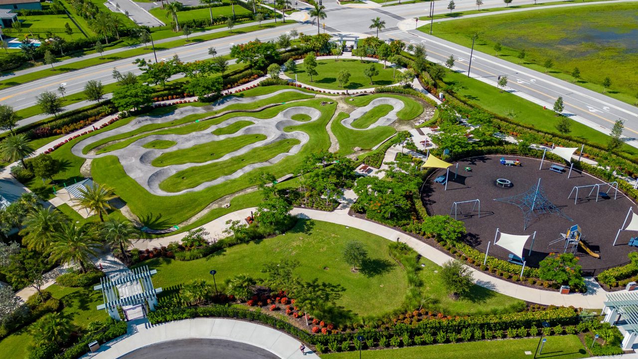 For Rent: $5,750 (3 beds, 3 baths, 2217 Square Feet)