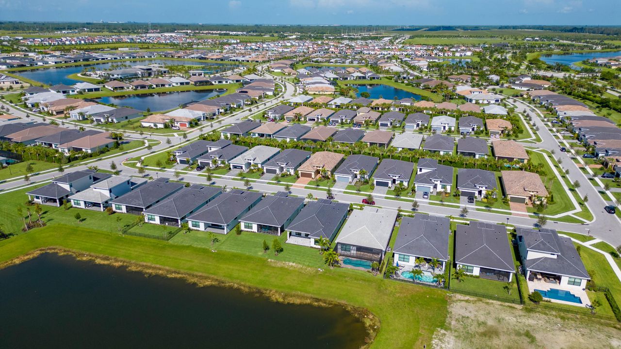 For Rent: $5,750 (3 beds, 3 baths, 2217 Square Feet)