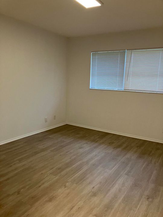 Activo con contrato: $1,600 (1 camas, 1 baños, 611 Pies cuadrados)