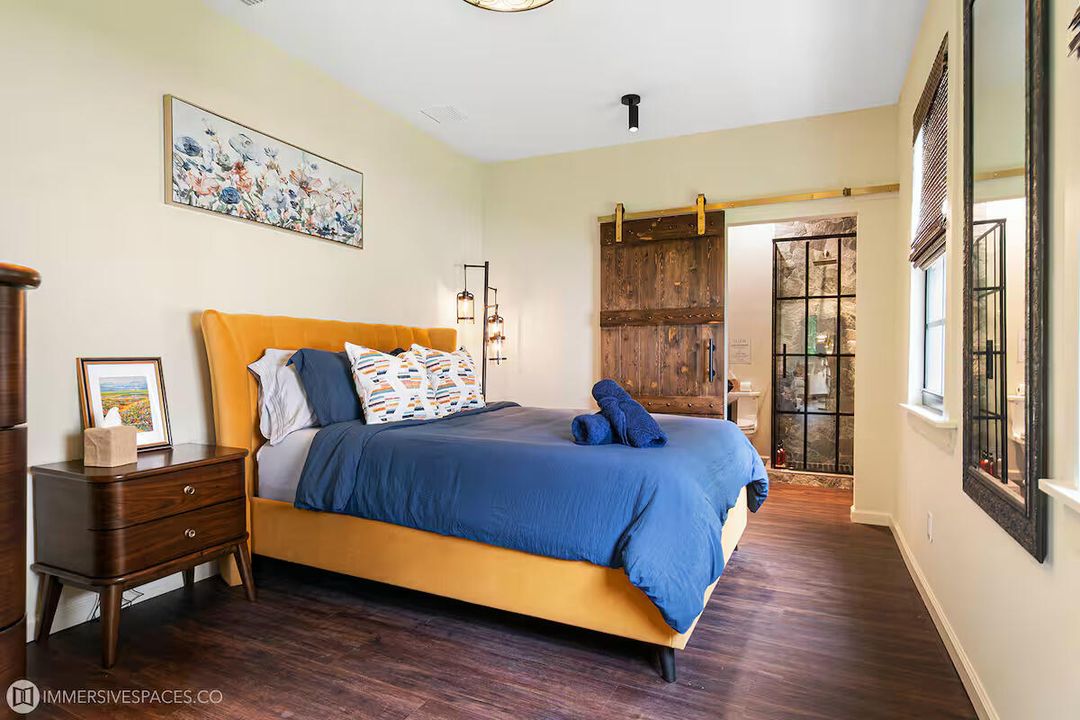 For Sale: $1,400,000 (4 beds, 4 baths, 1322 Square Feet)