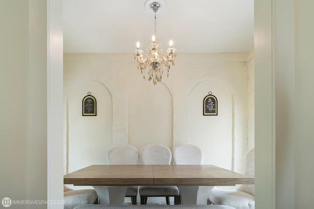 For Sale: $1,400,000 (4 beds, 4 baths, 1322 Square Feet)