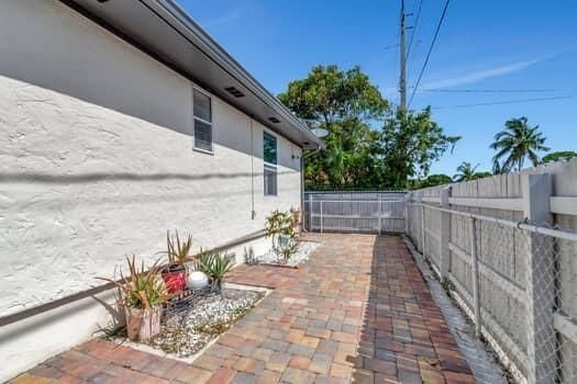 На продажу: $437,000 (3 спален, 2 ванн, 1248 Квадратных фут)