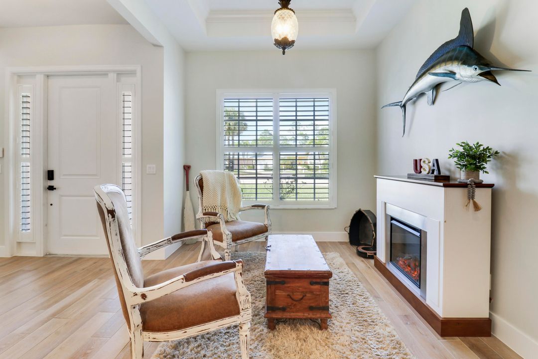 En Venta: $665,000 (4 camas, 3 baños, 2080 Pies cuadrados)