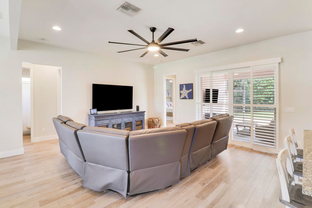 En Venta: $665,000 (4 camas, 3 baños, 2080 Pies cuadrados)