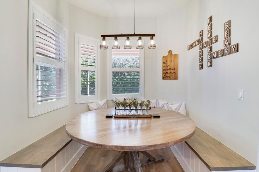 En Venta: $665,000 (4 camas, 3 baños, 2080 Pies cuadrados)