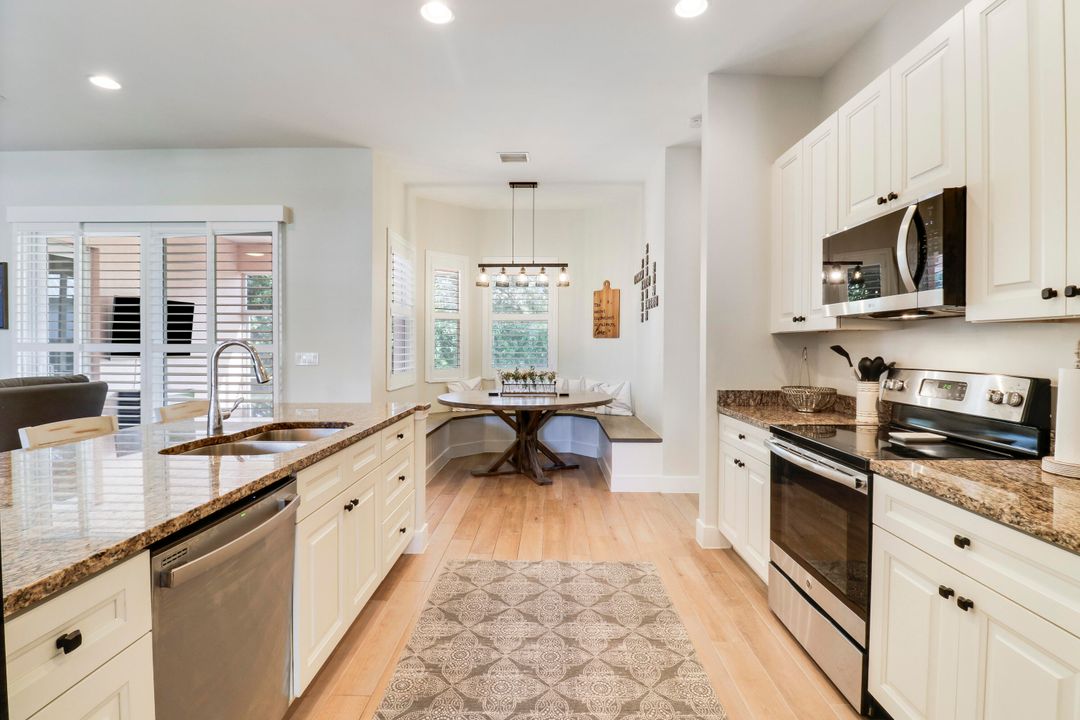 En Venta: $665,000 (4 camas, 3 baños, 2080 Pies cuadrados)