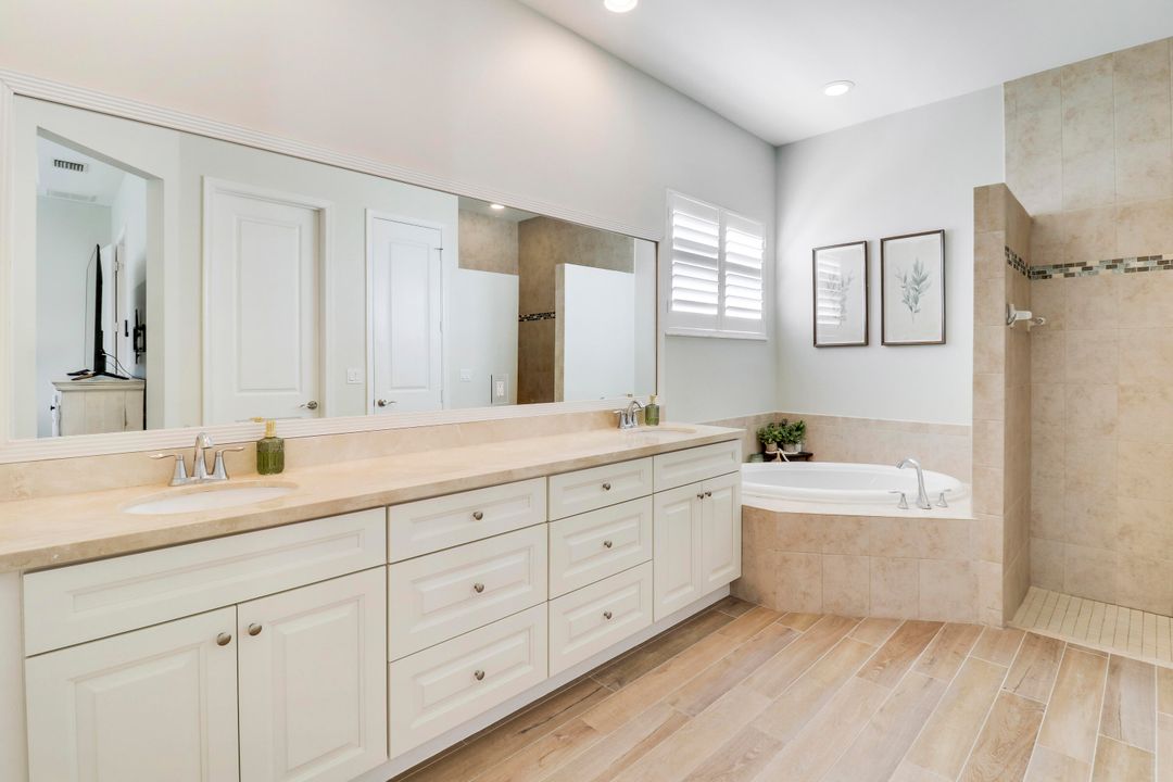 En Venta: $665,000 (4 camas, 3 baños, 2080 Pies cuadrados)