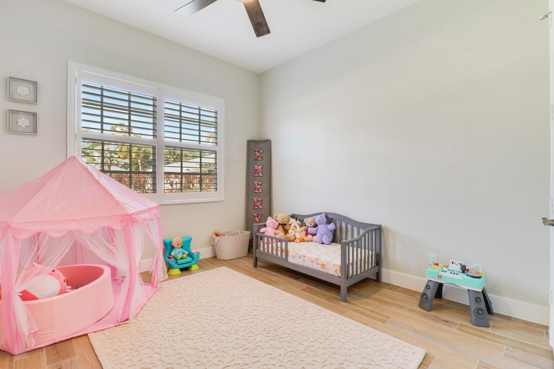 En Venta: $665,000 (4 camas, 3 baños, 2080 Pies cuadrados)