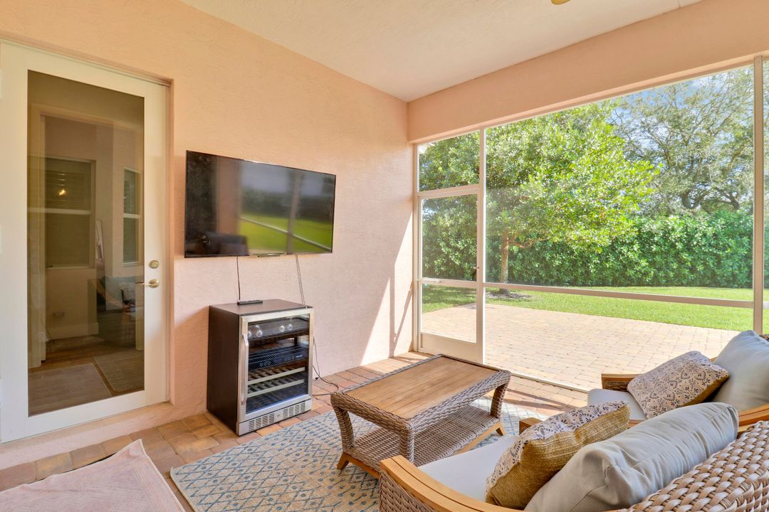 En Venta: $665,000 (4 camas, 3 baños, 2080 Pies cuadrados)