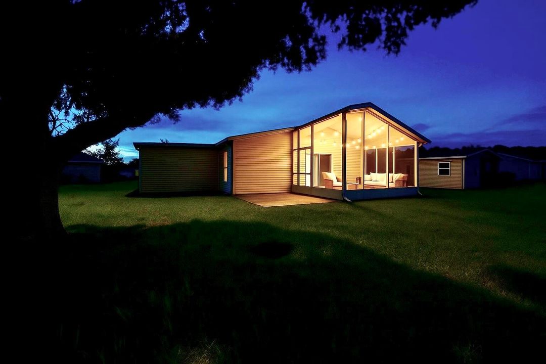 For Sale: $149,900 (3 beds, 2 baths, 1568 Square Feet)