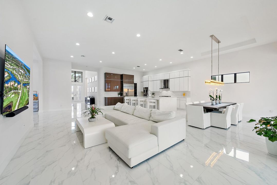 待售: $2,395,000 (3 贝兹, 3 浴室, 3038 平方英尺)