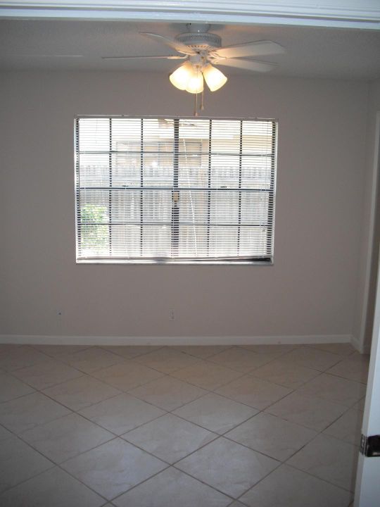 For Rent: $3,200 (3 beds, 2 baths, 1524 Square Feet)