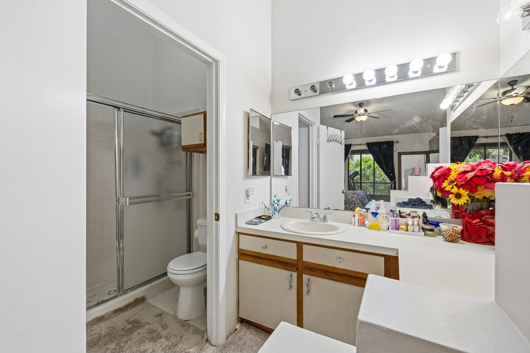 For Sale: $370,000 (2 beds, 2 baths, 1261 Square Feet)