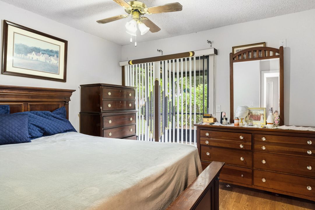 For Sale: $370,000 (2 beds, 2 baths, 1261 Square Feet)