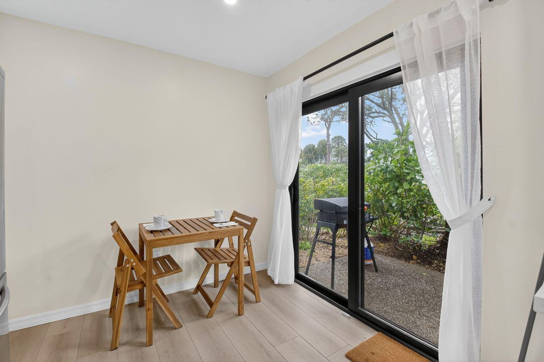 待售: $149,900 (2 贝兹, 2 浴室, 1760 平方英尺)