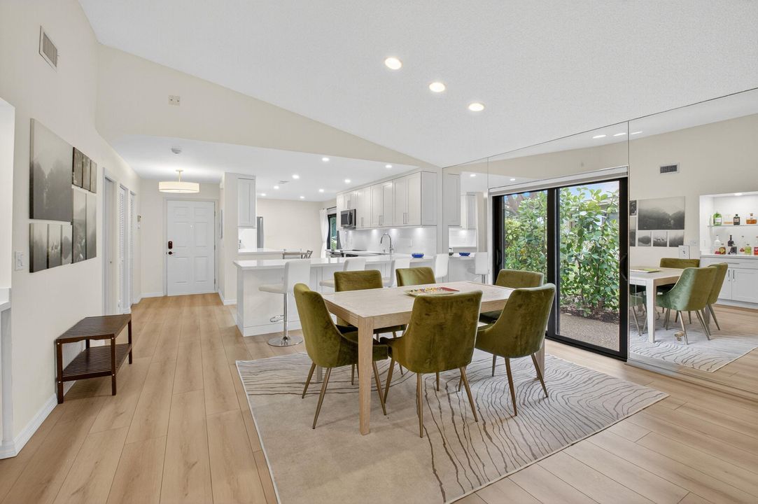 待售: $149,900 (2 贝兹, 2 浴室, 1760 平方英尺)