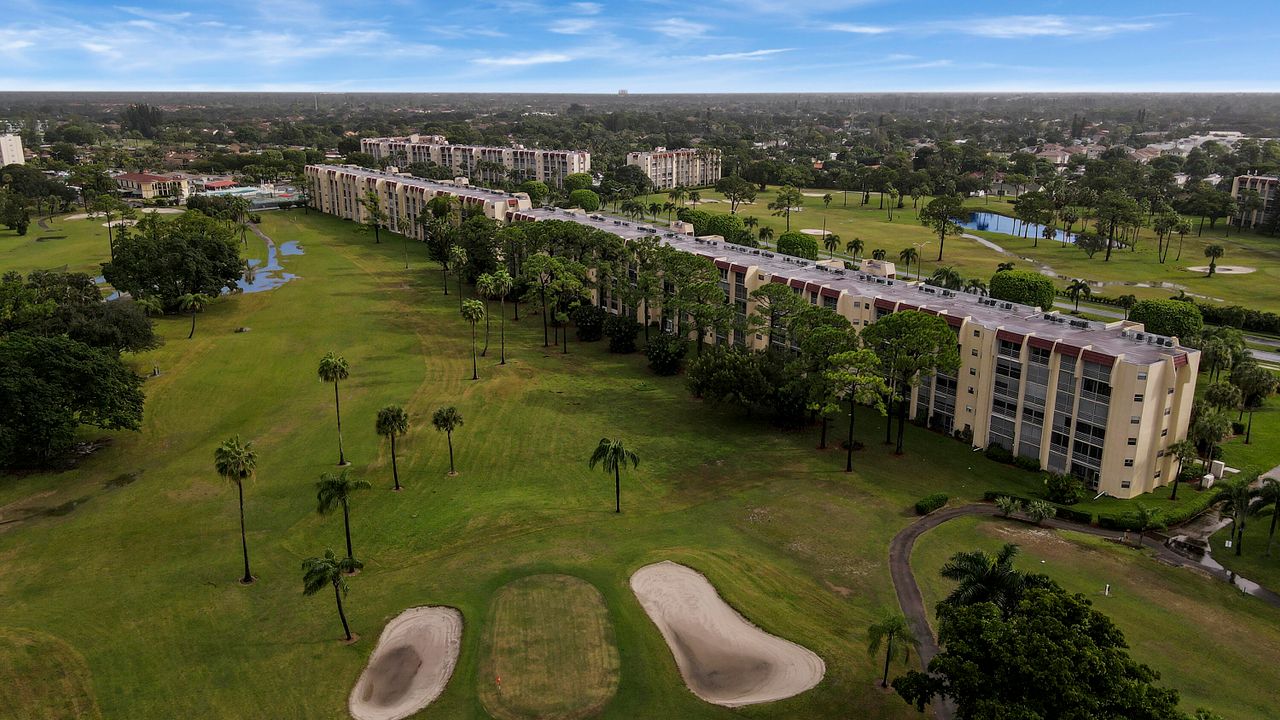 Activo con contrato: $2,000 (2 camas, 2 baños, 1103 Pies cuadrados)