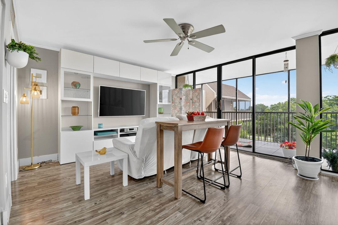 待售: $450,000 (2 贝兹, 2 浴室, 1845 平方英尺)