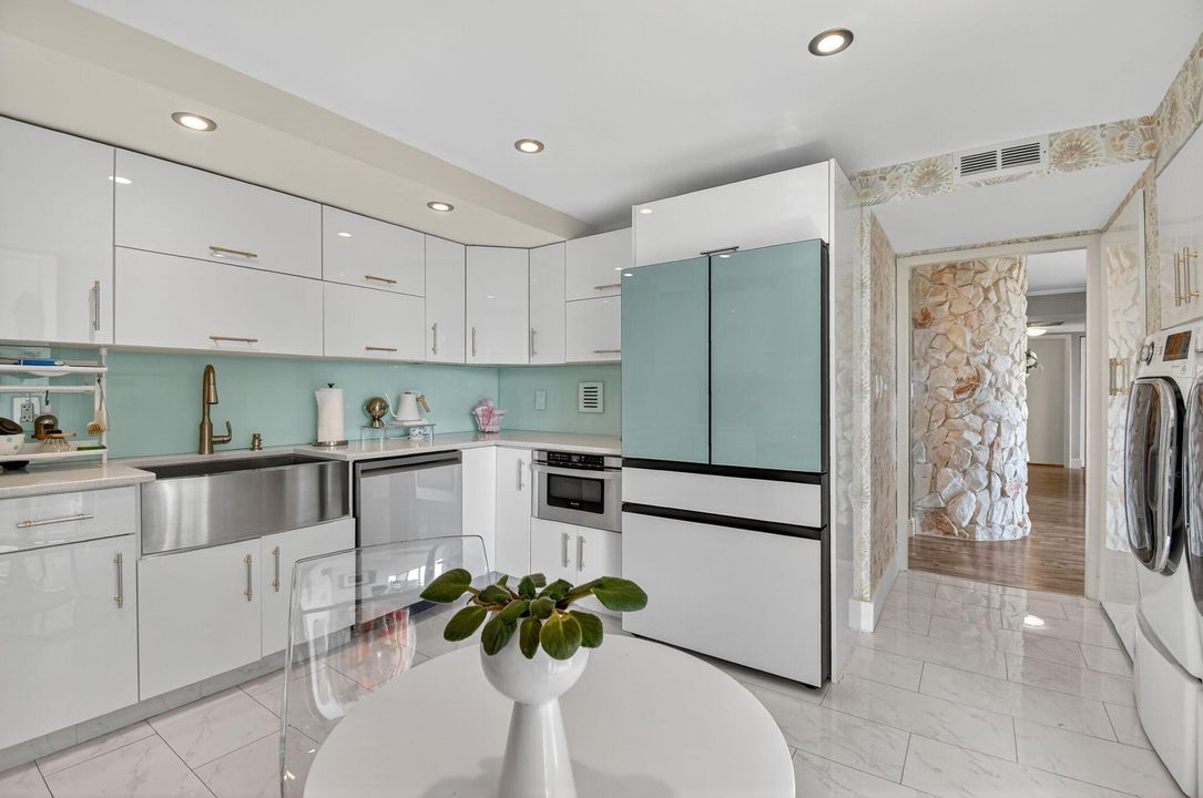 待售: $450,000 (2 贝兹, 2 浴室, 1845 平方英尺)