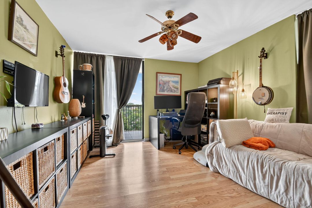 待售: $450,000 (2 贝兹, 2 浴室, 1845 平方英尺)