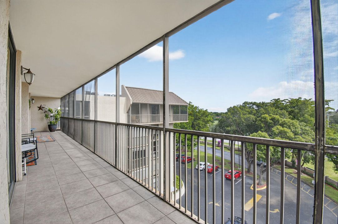 待售: $450,000 (2 贝兹, 2 浴室, 1845 平方英尺)