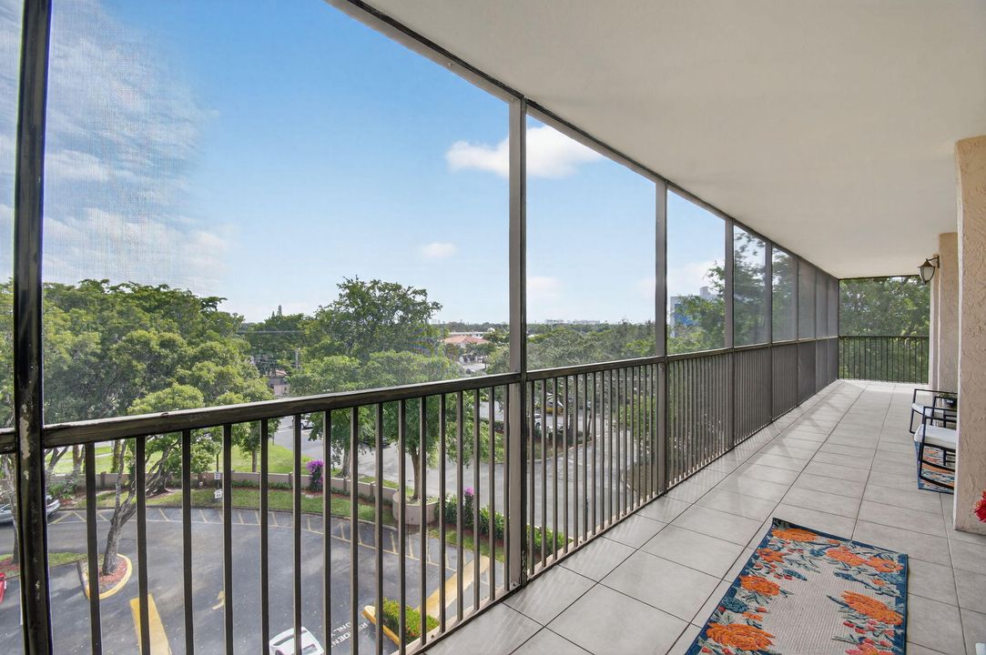 待售: $450,000 (2 贝兹, 2 浴室, 1845 平方英尺)