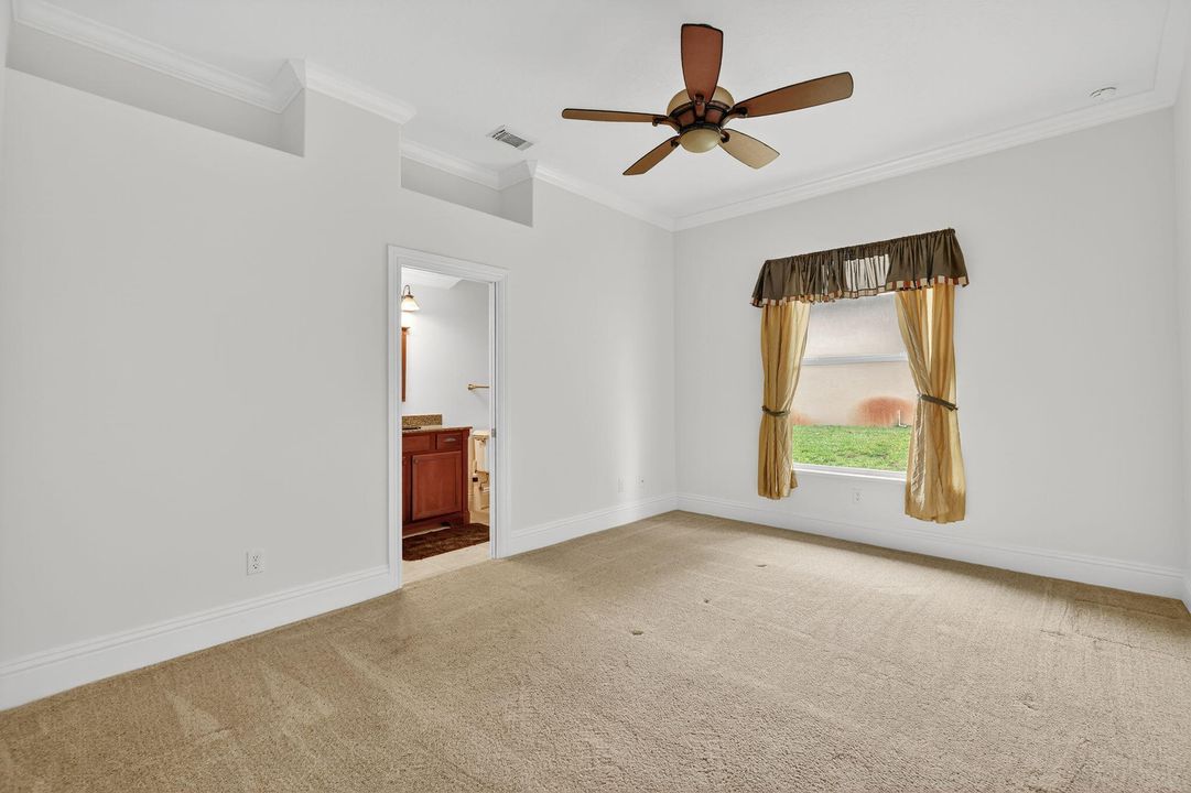 Activo con contrato: $1,990,000 (5 camas, 5 baños, 4012 Pies cuadrados)