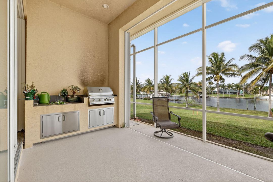 Activo con contrato: $1,990,000 (5 camas, 5 baños, 4012 Pies cuadrados)