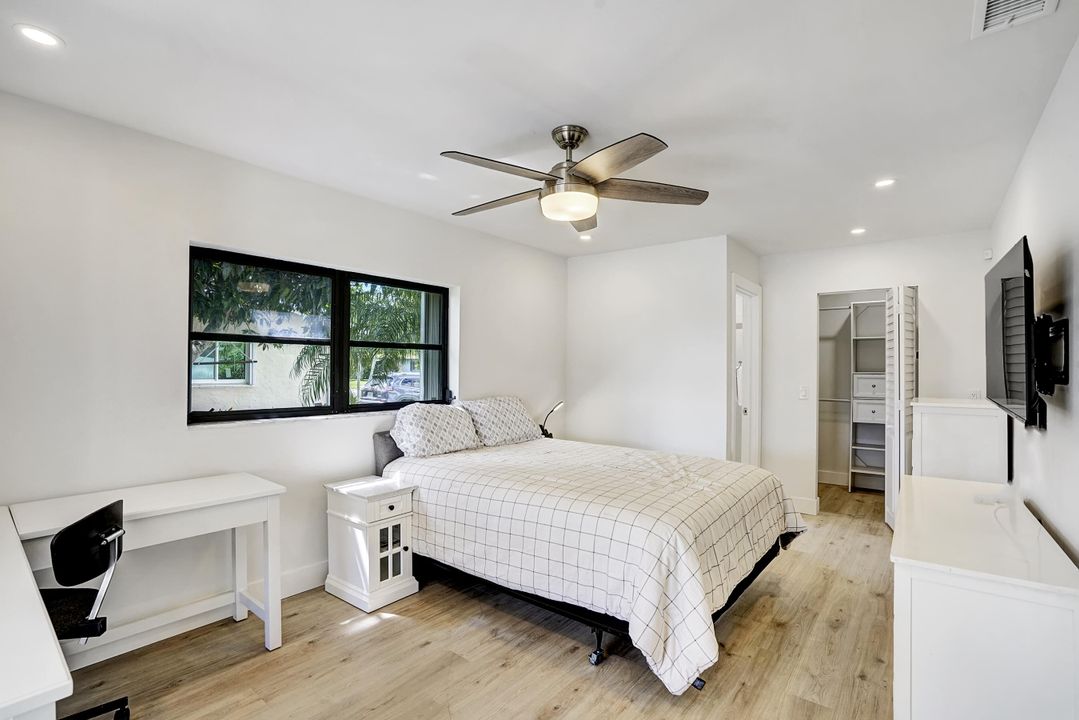 For Rent: $2,950 (2 beds, 2 baths, 1303 Square Feet)