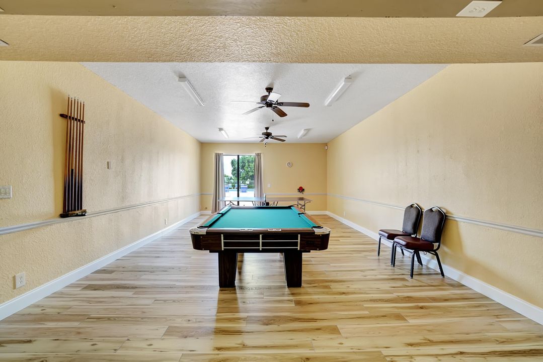 For Rent: $2,950 (2 beds, 2 baths, 1303 Square Feet)