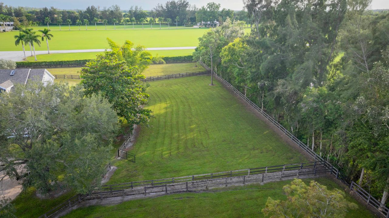 En Renta: $13,500 (6 camas, 4 baños, 3928 Pies cuadrados)