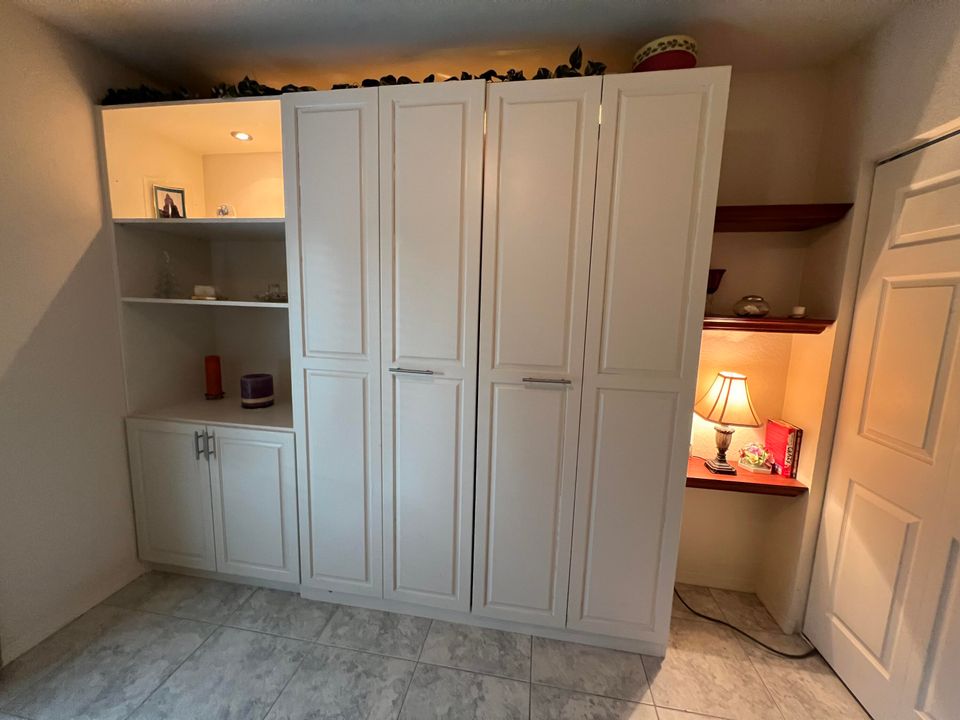 Active With Contract: $350,000 (3 beds, 2 baths, 1351 Square Feet)